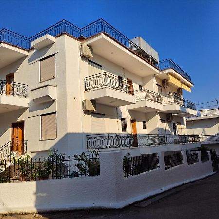 Artemis And Fillo Apartment Loutra Edipsou  Exterior photo