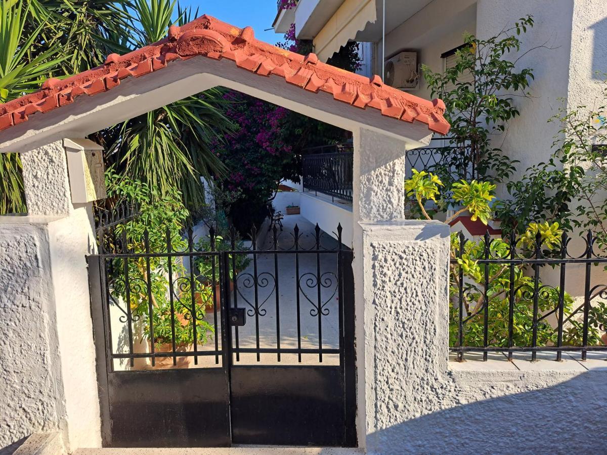 Artemis And Fillo Apartment Loutra Edipsou  Exterior photo